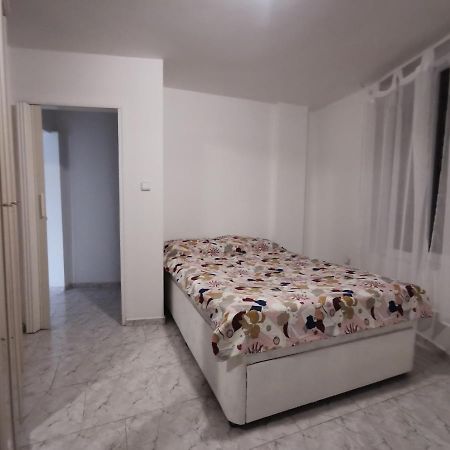 Maisonette In The Center Of Varna Two Bedrooms Free Parking المظهر الخارجي الصورة